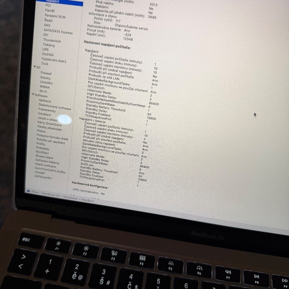 MacBook Air gray 2020 - Picture 5 of 6